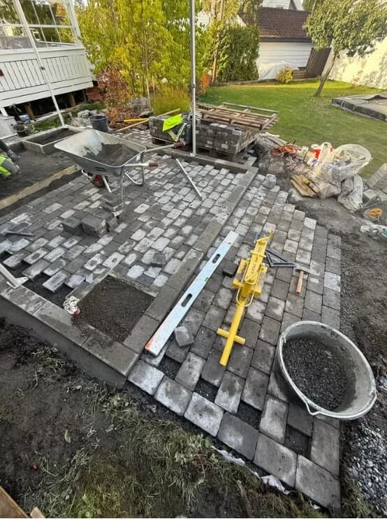 Belegningsstein pa innkjorsel